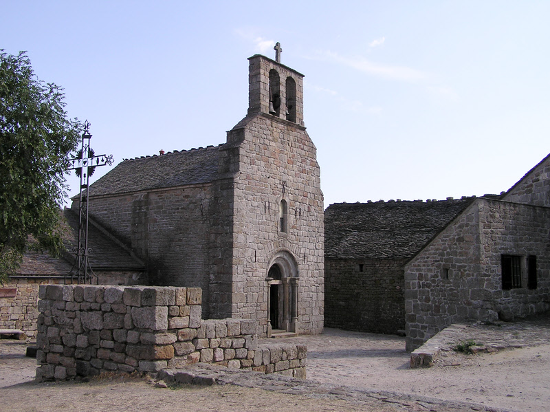 The old church. (196k)